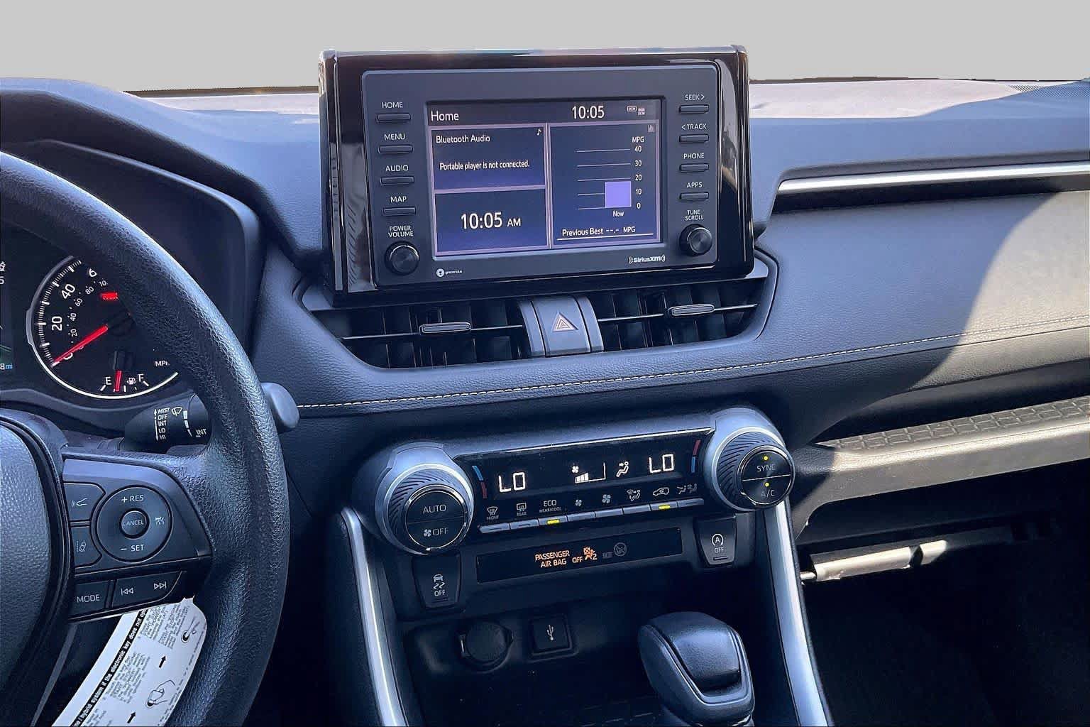 Certified 2022 Toyota RAV4 XLE w/ Convenience Package FWD image 6