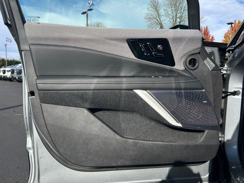 New 2025 Cadillac Optiq Sport 2 image 22