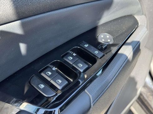 Used 2024 Kia Sportage SX Prestige image 15