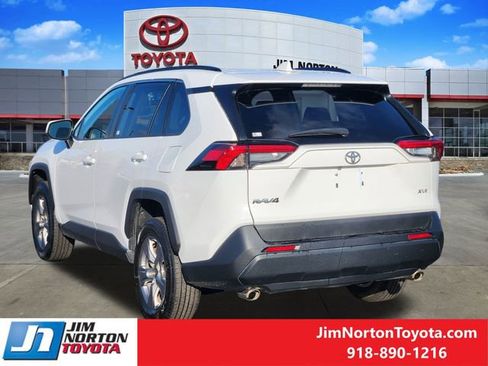 Used 2024 Toyota RAV4 XLE image 7