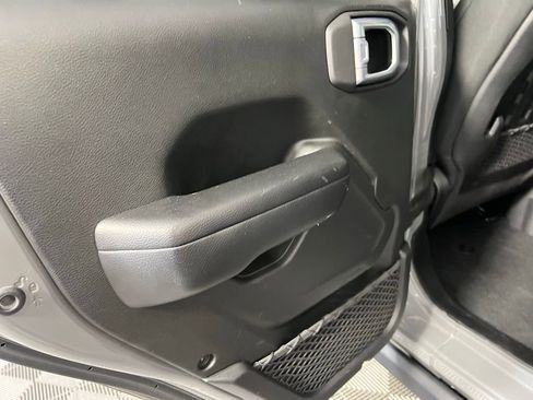 Used 2021 Jeep Wrangler Unlimited Rubicon 4xe w/ Steel Bumper Group image 26