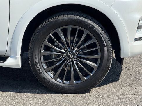 Used 2024 INFINITI QX80 Premium Select w/ Cargo Package AWD/4WD image 3