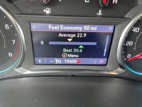 Used 2023 Chevrolet Traverse RS AWD/4WD image 18