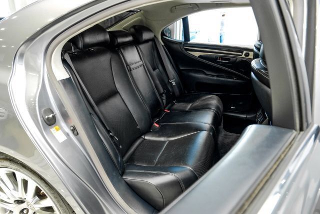 Used 2017 Lexus LS 460 w/ Comfort Package RWD image 47
