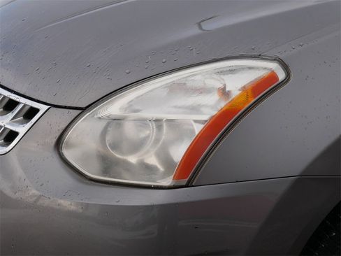 Used 2013 Nissan Rogue S image 16