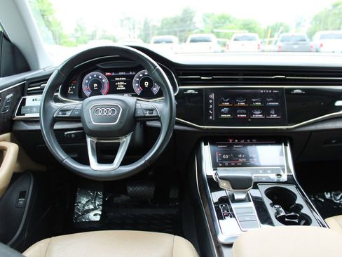 Used 2019 Audi Q8 Premium Plus AWD/4WD image 15