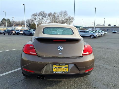 Used 2013 Volkswagen Beetle TDI image 7