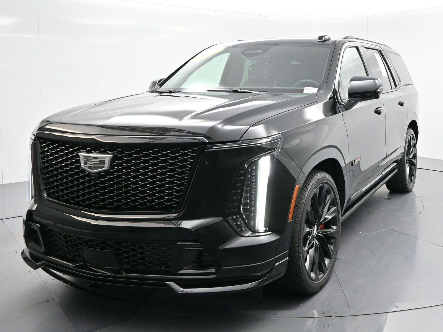 Used 2025 Cadillac Escalade V w/ LPO, ONYX Package AWD/4WD image 2
