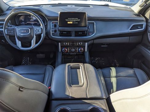 Used 2024 GMC Yukon SLT image 14