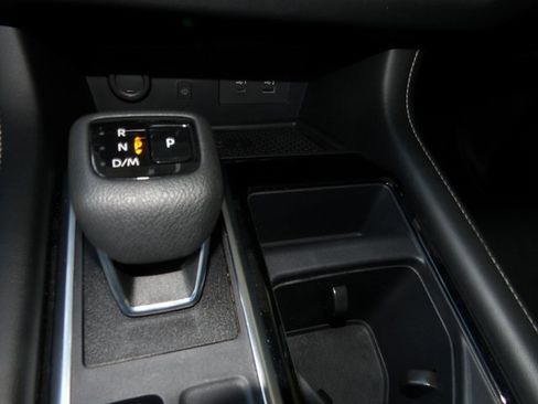 Certified 2023 Nissan Pathfinder SL w/ Black Appearance Package image 34