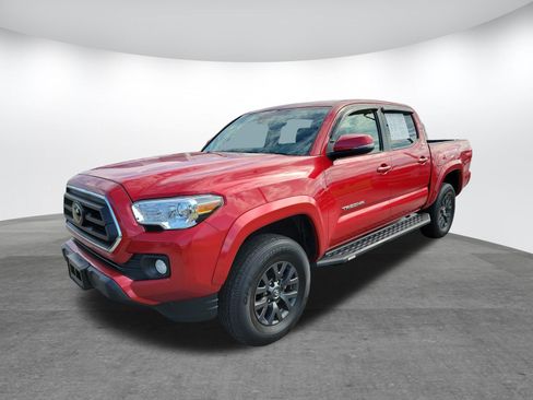 Used 2023 Toyota Tacoma SR5 w/ Technology Package AWD/4WD image 3