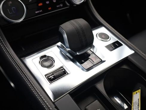 Used 2024 Jaguar F-PACE R-Dynamic S image 19