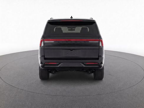 Used 2025 Lincoln Navigator Black Label AWD/4WD image 4