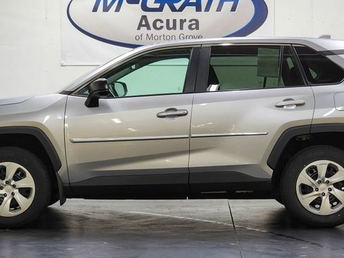 Used 2023 Toyota RAV4 LE image 10