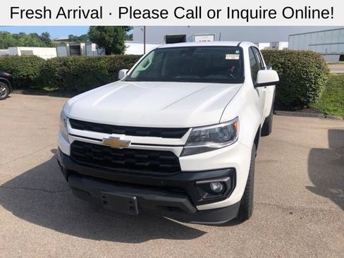 Used 2022 Chevrolet Colorado LT w/ Safety Package AWD/4WD image 2
