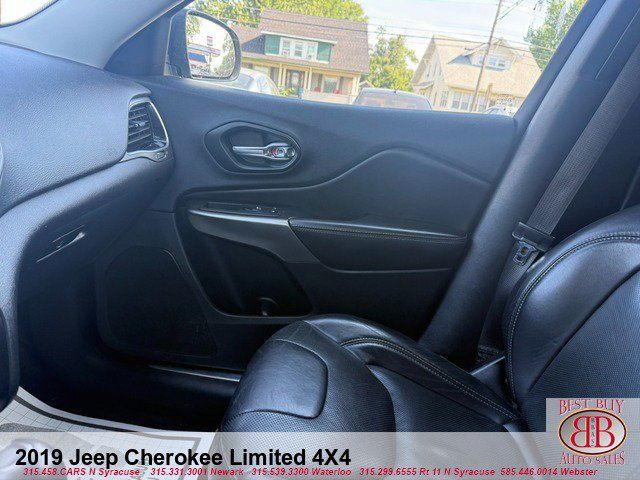 Used 2019 Jeep Cherokee Limited AWD/4WD image 19