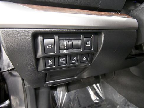 Used 2019 Subaru Outback 2.5i Limited w/ Popular Package #2 AWD/4WD image 19