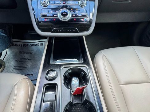 Used 2021 Lincoln Corsair FWD w/ Equipment Group 101A image 22