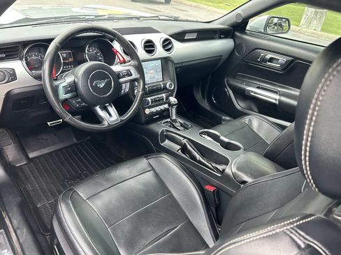 Used 2016 Ford Mustang Premium RWD image 19