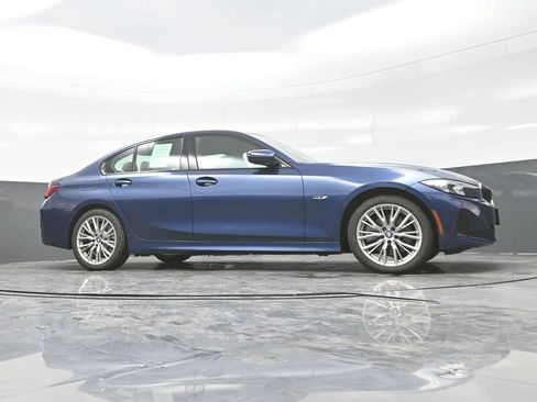 Used 2023 BMW 330e xDrive w/ Premium Package AWD/4WD image 32