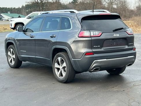Used 2019 Jeep Cherokee Limited image 12