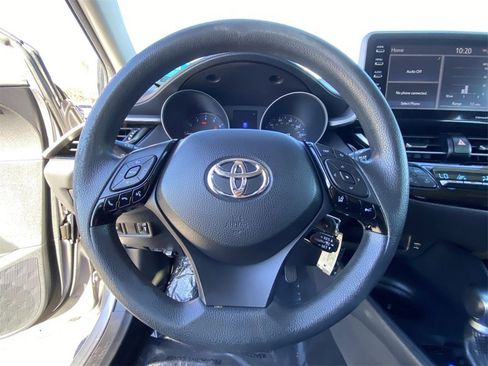 Certified 2020 Toyota C-HR LE image 23