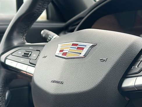 Used 2022 Cadillac XT4 Premium Luxury w/ Safety Alert Package image 30