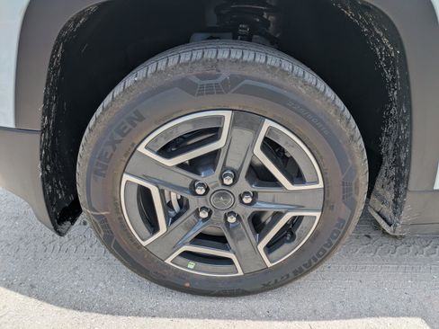 New 2026 Jeep Cherokee Limited AWD/4WD image 10