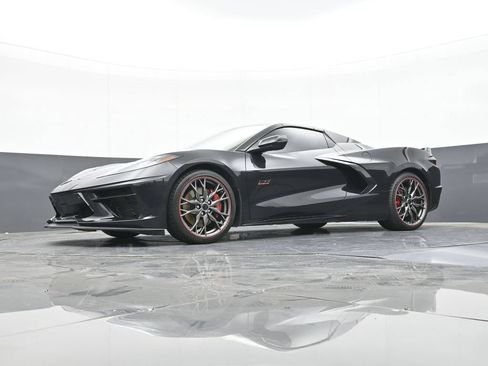 Used 2023 Chevrolet Corvette Stingray Premium Conv w/ Z51 Performance Package RWD image 49