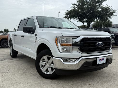 Used 2022 Ford F150 XLT w/ Equipment Group 301A Mid RWD image 2