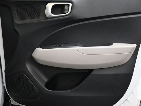 New 2026 Hyundai Venue SEL image 11