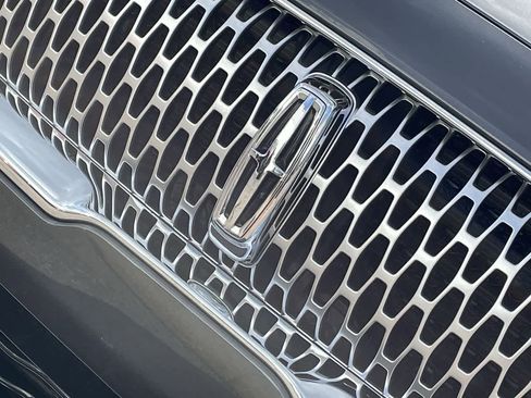 Used 2021 Lincoln Nautilus Reserve image 38