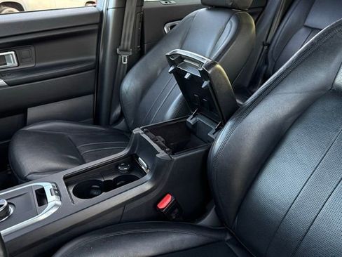 Used 2018 Land Rover Discovery Sport SE image 26