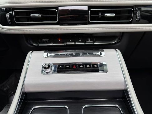 Used 2025 Lincoln Aviator Reserve w/ Equipment Group 201A image 37