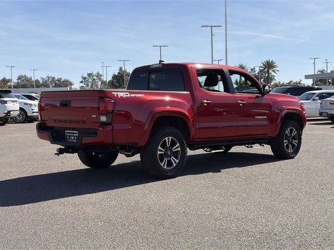 Used 2018 Toyota Tacoma TRD Sport w/ Technology Package image 6