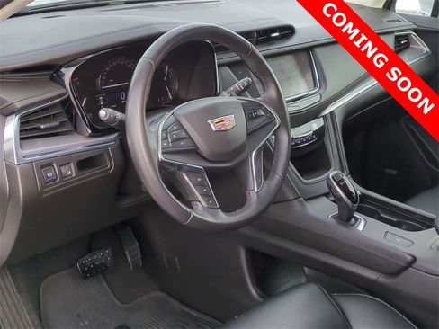 Used 2018 Cadillac XT5 Luxury w/ Driver Awareness Package image 2