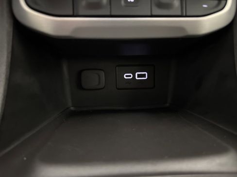 Used 2023 GMC Acadia SLE w/ Driver Convenience Package FWD image 37