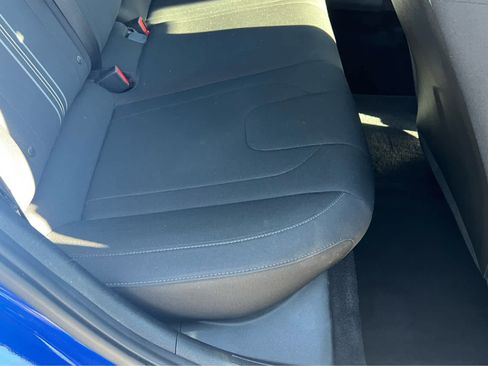 Used 2023 Hyundai Elantra SEL w/ Convenience Package image 22