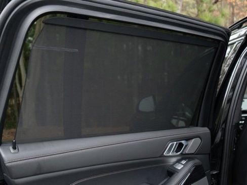 Used 2024 BMW X7 xDrive40i w/ Executive Package image 32