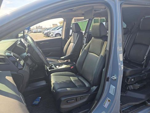 Used 2023 Honda Odyssey Touring image 6