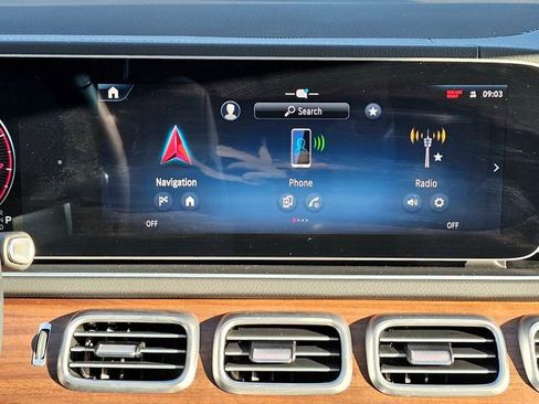 Used 2026 Mercedes-Benz GLS 450 4MATIC image 39