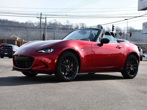 New 2025 MAZDA MX-5 Miata Club w/ Brembo/BBS Recaro Package image 3