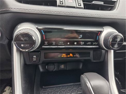 Used 2023 Toyota RAV4 XLE Premium AWD/4WD image 19