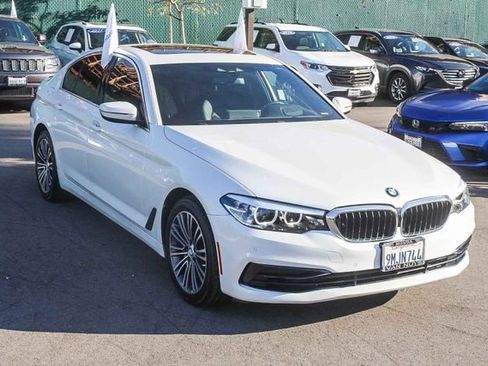 Used 2020 BMW 530i w/ Premium Package image 3