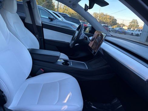 Used 2021 Tesla Model Y Performance image 13