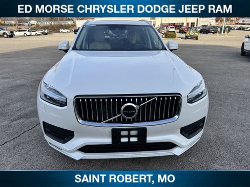 Used 2022 Volvo XC90 T6 Momentum w/ Advanced Package image 2