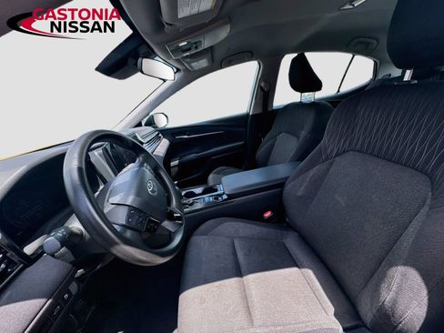 Used 2025 Toyota Camry LE FWD image 23