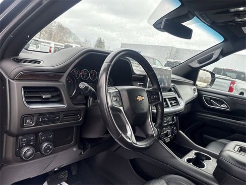 Used 2021 Chevrolet Suburban LT image 10