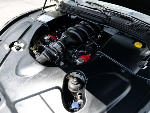 Used 2015 Maserati GranTurismo Convertible image 51