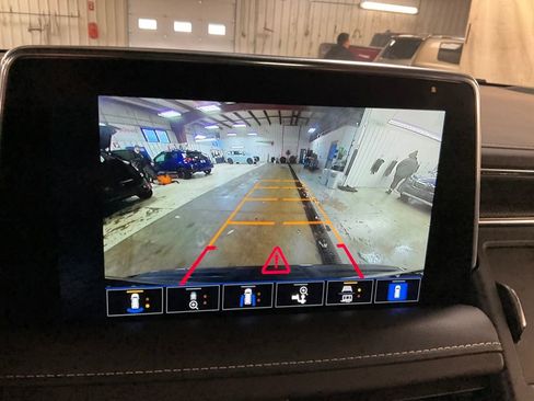 Certified 2022 GMC Yukon SLT w/ SLT Premium Package image 23